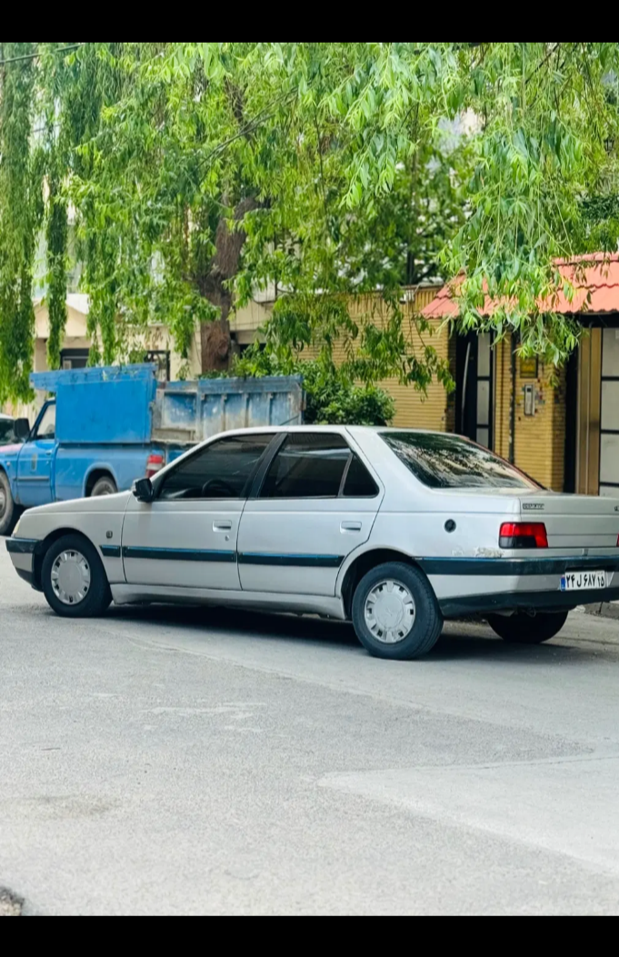پژو 405